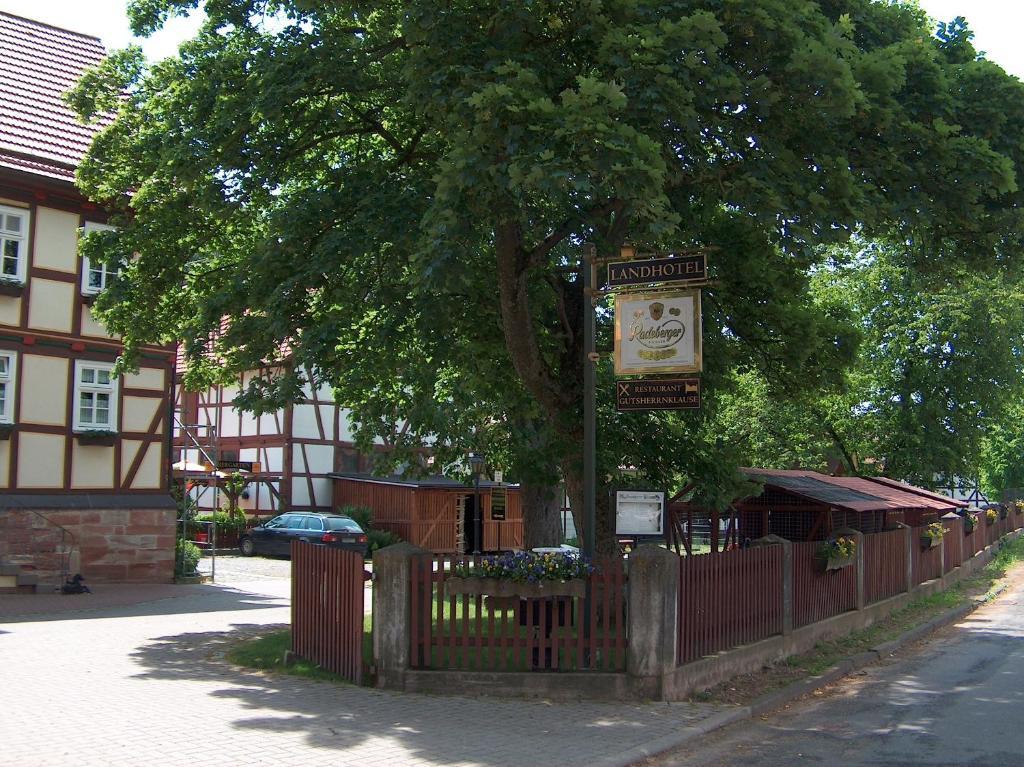 Landhotel & Restaurant Gutsherrn-Klause Dankerode  Bagian luar foto